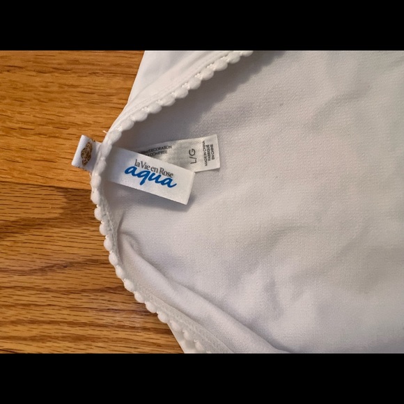 La Vie En Rose White Tie Back Bikini - Picture 5 of 6